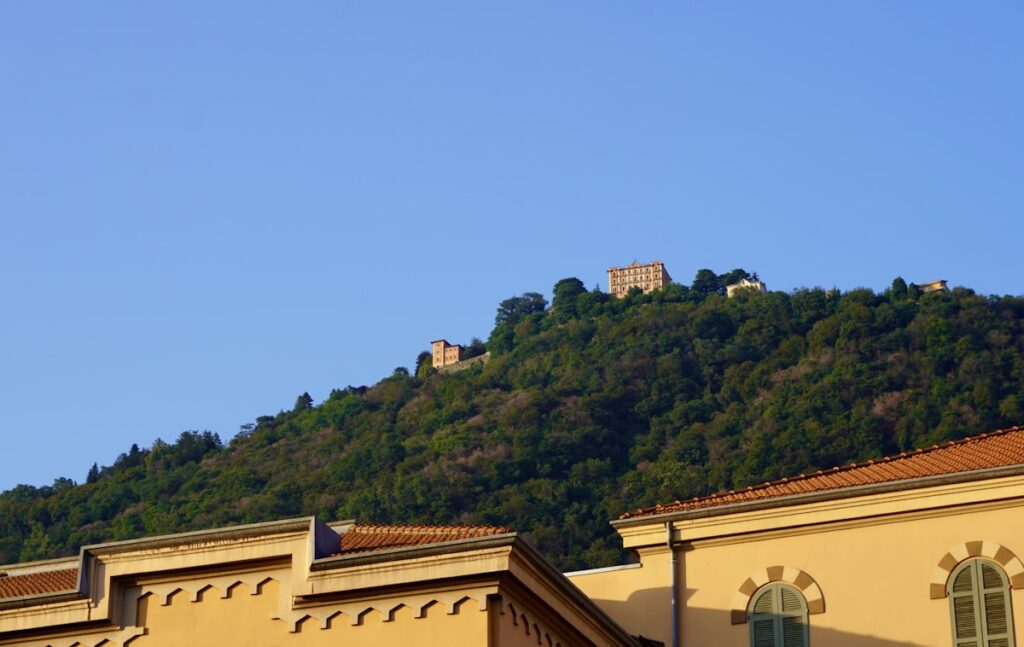 Castelletto: Il Belvedere di Genova con Vista Mozzafiato