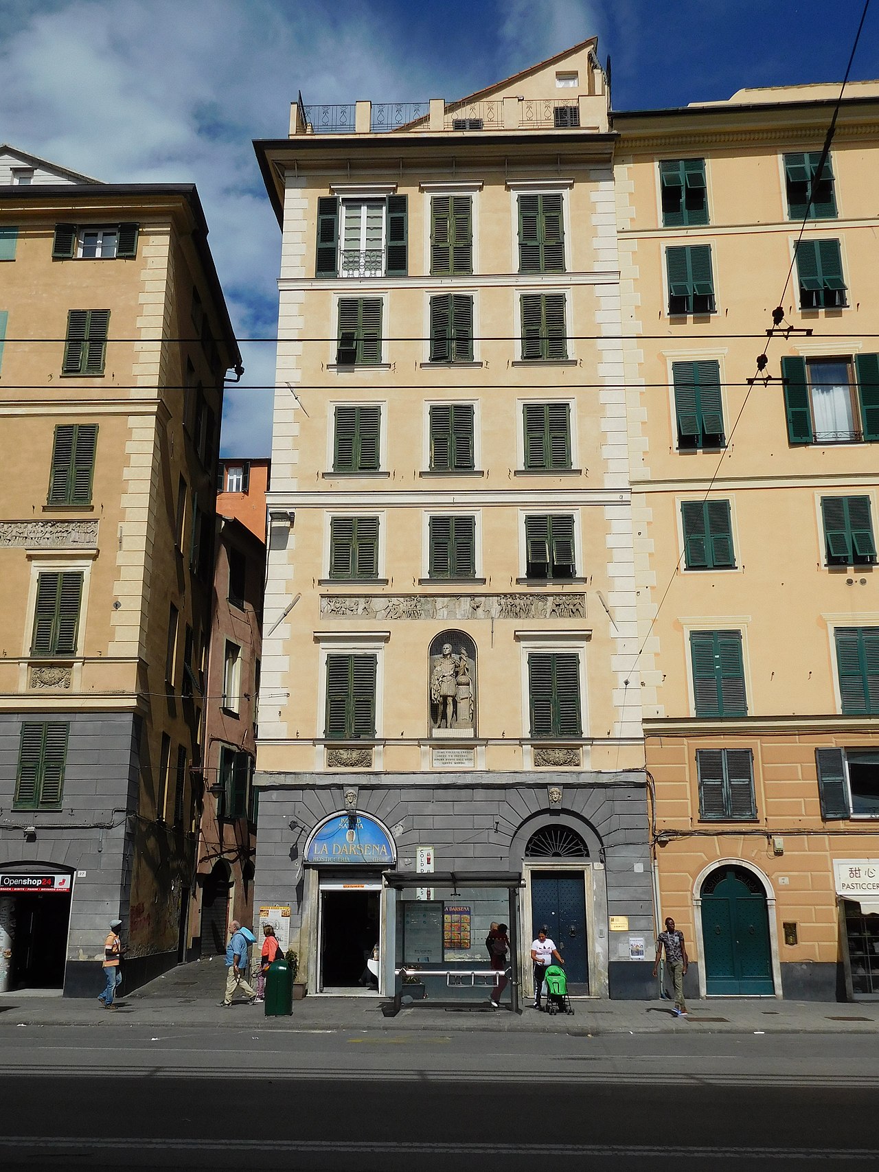 Palazzo dei Rolli su Via Garibaldi, Genova