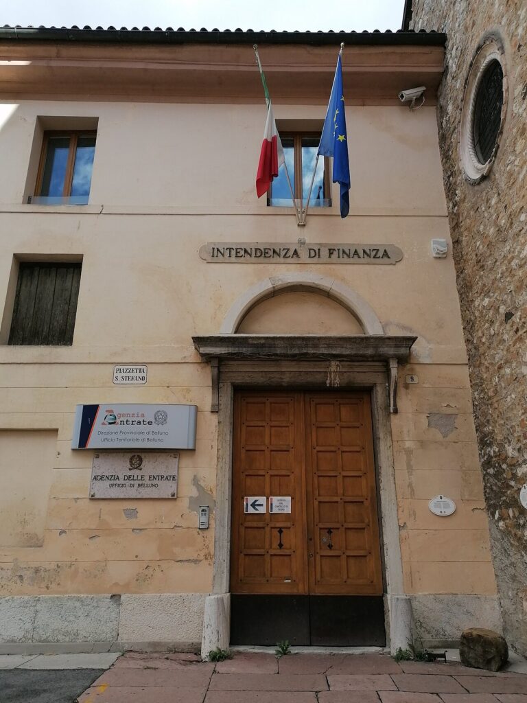Institutional headquarters of the Tax Agency, the reference entity for tax regulations on short-term rentals