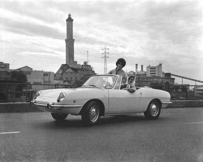 Summer Chronicles. Ninety Years of Beautiful Season in Genoa and Liguria