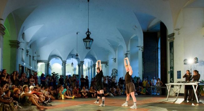 Fuoriformato Festival: Contemporary Dance and Videodance in Genoa
