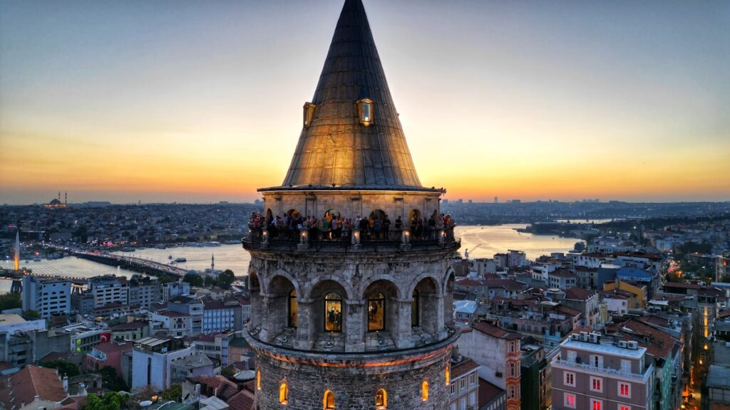 La Torre di Galata a Istanbul, costruita dai genovesi nella colonia di Pera
